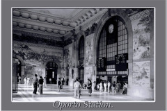 Sanddancers on Holiday, Oporto Station Portugal